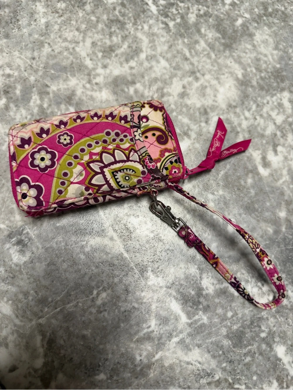 Vera Bradley Pink Paisley Quilted Zip Around Wristlet Wallet ID Holder Green